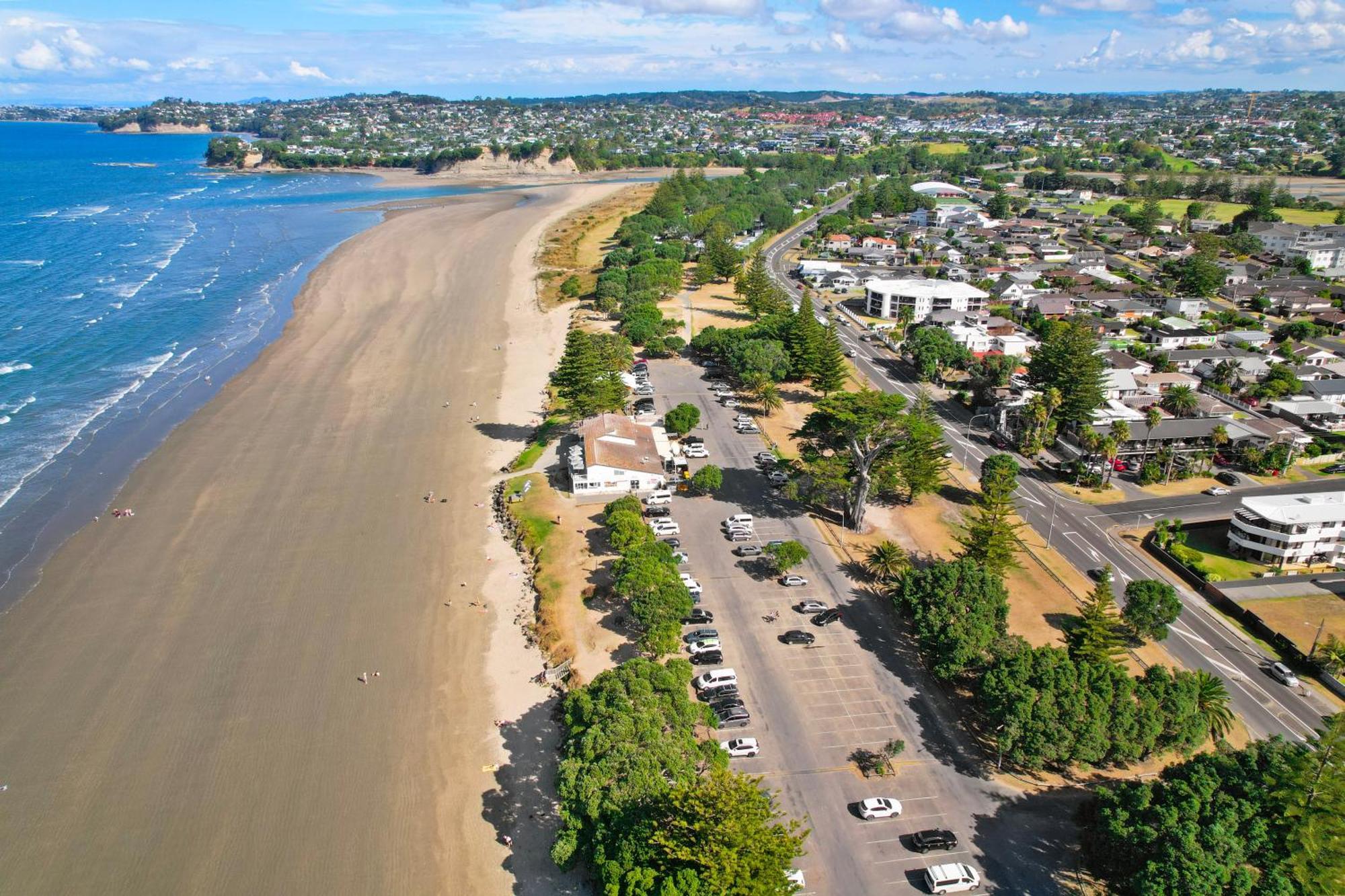 Orewa Beachcomber Esterno foto